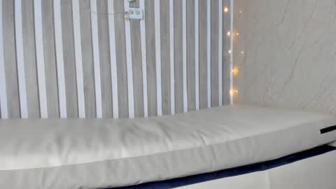 Snapshot of sabrinahims_ chatting on 12.27.24 mariana online show from 12.27.24