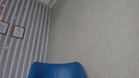 Snapshot of sabrinahims_ chatting on 01.20.25 mariana online show from 01.20.25