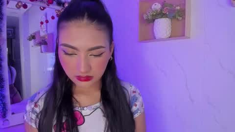 Snapshot of sabrinahims_ chatting on 11.29.25 mariana online show from 11.29.25