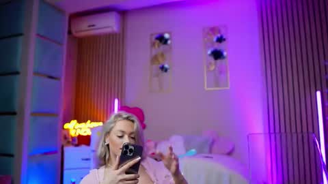 Snapshot of sabrinajadex chatting on 02.10.26 SabrinaJade online show from 02.10.26