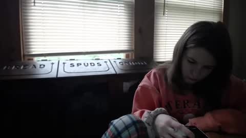 Snapshot of sabrinalexington chatting on 09.24.25 Sabrina online show from 09.24.25