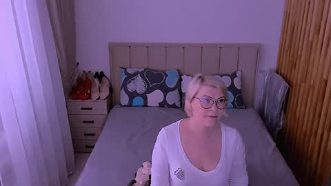 Sabrina MacMarren online show from 05.16.26