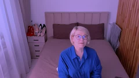 Sabrina MacMarren online show from 05.29.26