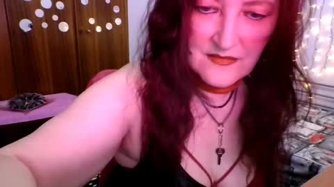 Snapshot of sabrinaxlovess chatting on 05.01.26 SabrinaXlovess online show from 05.01.26