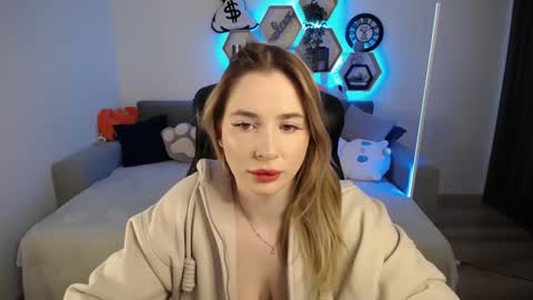 Sabrina Violet online show from 02.21.25
