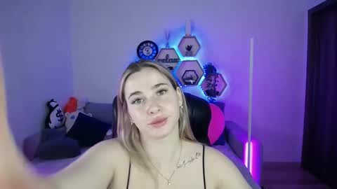 Sabrina Violet online show from 11.07.25