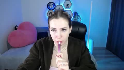 Snapshot of sabrinviolet chatting on 01.18.26 Sabrina Violet online show from 01.18.26