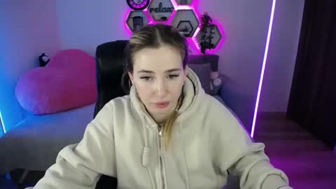 Snapshot of sabrinviolet chatting on 02.04.26 Sabrina Violet online show from 02.04.26