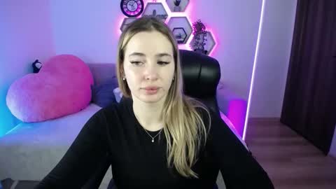 Snapshot of sabrinviolet chatting on 02.09.26 Sabrina Violet online show from 02.09.26