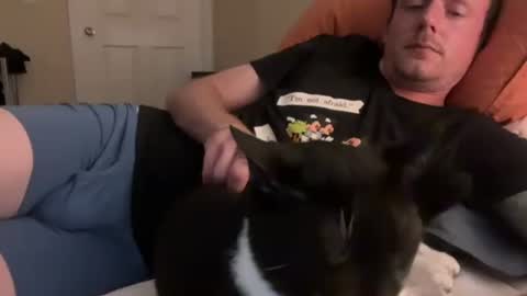 sabrosocockcarnesandwich online show from 10.19.25