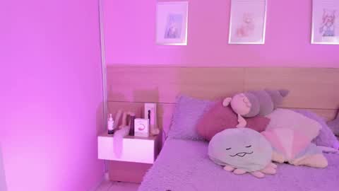 Ig  online show from 02.21.25