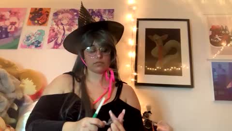 Snapshot of sadgirlsocial chatting on 10.21.25 sweet angel baby online show from 10.21.25