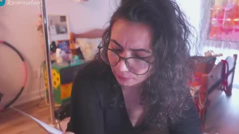 Snapshot of safaeri chatting on 01.25.25 Safa online show from 01.25.25