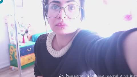 Snapshot of safaeri chatting on 02.14.25 Safa online show from 02.14.25