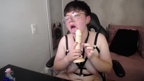 Snapshot of safyka chatting on 03.11.25 SAFYKA online show from 03.11.25