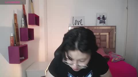 Snapshot of safyka chatting on 11.12.25 SAFYKA online show from 11.12.25