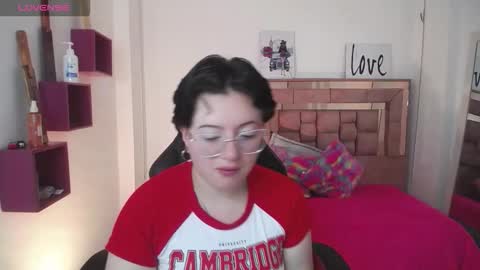 Snapshot of safyka chatting on 11.24.25 SAFYKA online show from 11.24.25