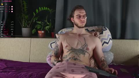 Adam online show from 09.15.25