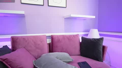 saharakramer online show from 03.08.25