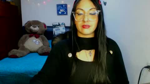 Snapshot of sahotlove1 chatting on 11.13.25 Karina online show from 11.13.25