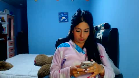 Snapshot of sahotlove1 chatting on 05.20.26 Karina online show from 05.20.26