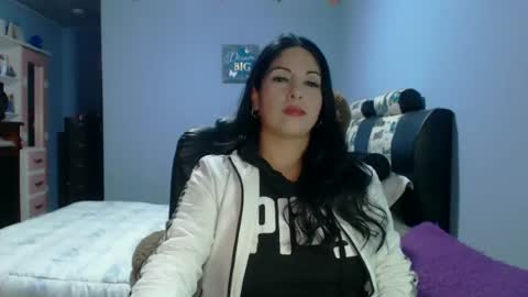 Snapshot of sahotlove1 chatting on 06.14.26 Karina online show from 06.14.26