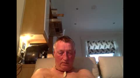 sail_naked online show from 04.18.26