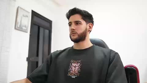 Snapshot of saimonhot1 chatting on 09.27.25 saimon online show from 09.27.25