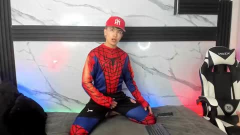 Snapshot of saimonvela chatting on 10.24.25 Juan online show from 10.24.25