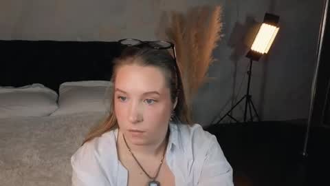 saint__vicious online show from 10.09.25