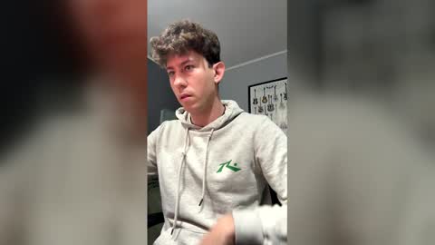 Snapshot of saint_nott chatting on 05.17.26 saint_nott online show from 05.17.26