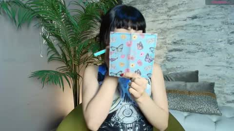 Sakura Moss online show from 09.10.25