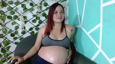 Snapshot of salemhornys chatting on 01.21.25 SALEM online show from 01.21.25