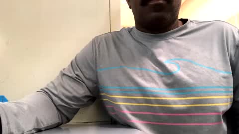 Cum Hanks online show from 09.11.25