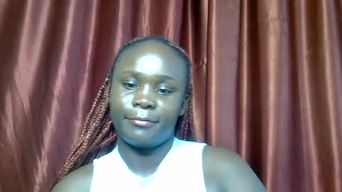 Snapshot of sally_bee1 chatting on 06.17.26 sally_bee1 online show from 06.17.26