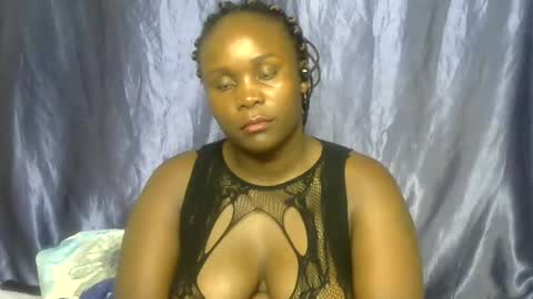 Snapshot of sally_bee1 chatting on 07.19.26 sally_bee1 online show from 07.19.26