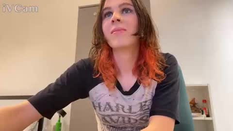 Sally Vae online show from 04.21.26