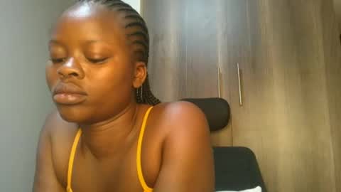 Snapshot of sallysasha254 chatting on 12.10.24 sallysasha254 online show from 12.10.24