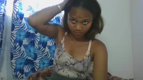 Snapshot of sallywett chatting on 02.24.25 SallyWett online show from 02.24.25