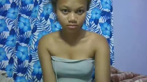 Snapshot of sallywett chatting on 03.06.25 SallyWett online show from 03.06.25