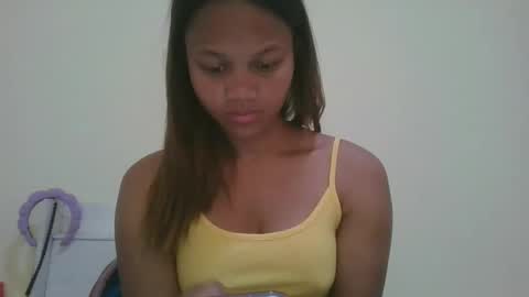 Snapshot of sallywett chatting on 10.07.25 SallyWett online show from 10.07.25