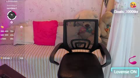 Snapshot of salmaacute chatting on 12.13.24 Salma online show from 12.13.24