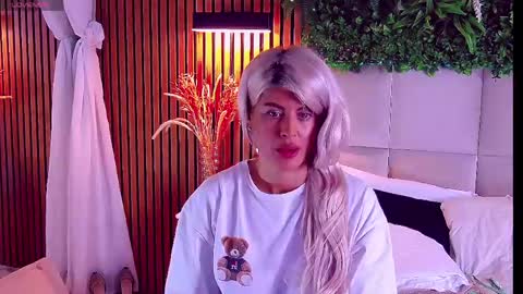 SalmaRoze online show from 05.12.26