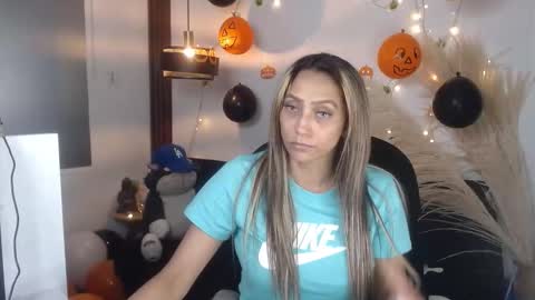 Snapshot of salome_drasin chatting on 11.03.25 salome_drasin online show from 11.03.25