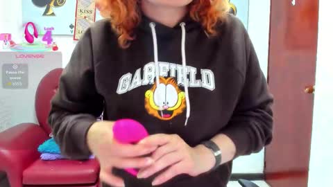 Snapshot of salomee_diazz chatting on 02.14.26 Salomee diazz online show from 02.14.26