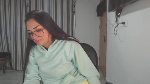 Snapshot of salomesaints chatting on 10.11.25 salome online show from 10.11.25