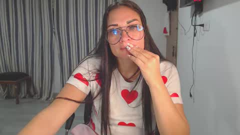 Snapshot of salomesaints chatting on 12.05.25 salome online show from 12.05.25