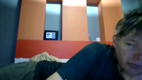 Snapshot of salsapaulus chatting on 02.17.25 salsapaulus online show from 02.17.25