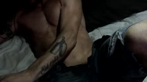 Snapshot of salsbigger chatting on 11.29.25 Anthony Deniro online show from 11.29.25