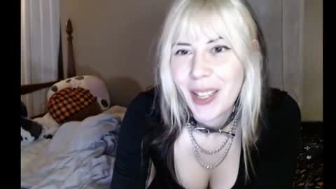 Carmen online show from 11.16.25